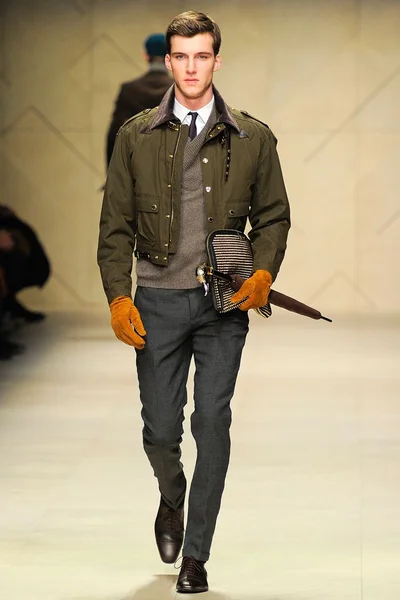 Look 22